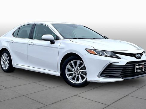 Used 2024 Toyota Camry LE FWD image 3