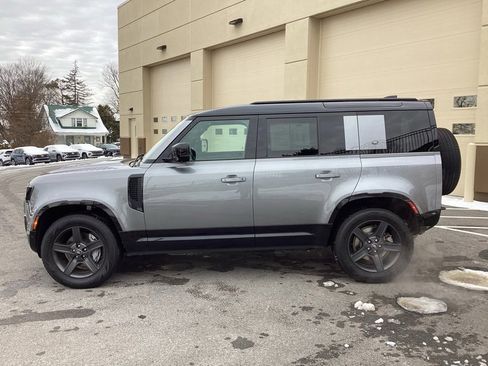 Used 2022 Land Rover Defender 110 X-Dynamic SE image 6