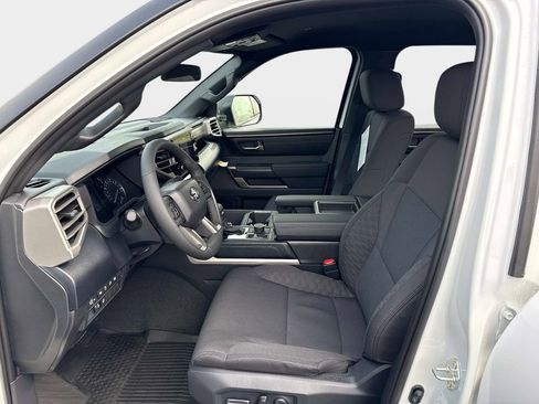 New 2026 Toyota Tundra SR5 image 18