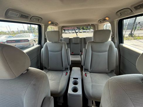 Used 2015 Nissan Quest S image 11