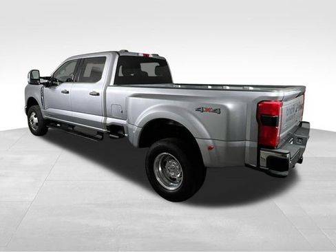 Used 2024 Ford F350 XLT w/ 360-Degree Camera Package image 11