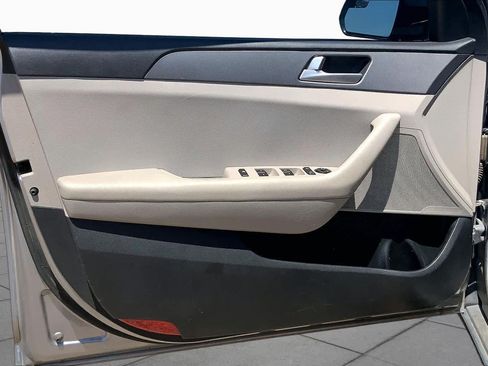Used 2015 Hyundai Sonata SE FWD image 22