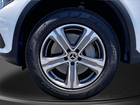 Used 2019 Mercedes-Benz GLC 300 image 9
