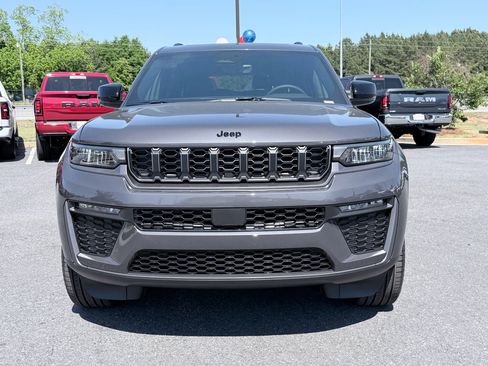 New 2026 Jeep Grand Cherokee L Limited RWD image 2