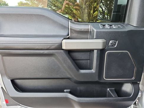 Used 2019 Ford F150 Raptor w/ Equipment Group 802A Luxury AWD/4WD image 29