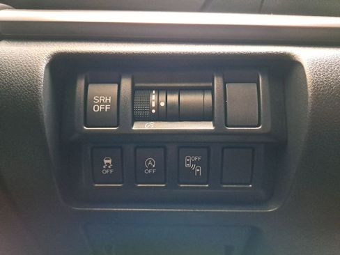 Used 2022 Subaru Crosstrek 2.5i Limited image 25