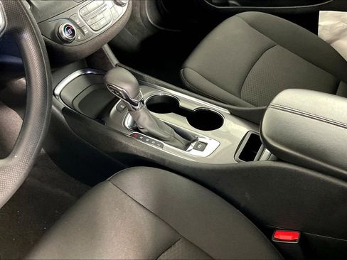 Used 2024 Chevrolet Malibu LT image 19