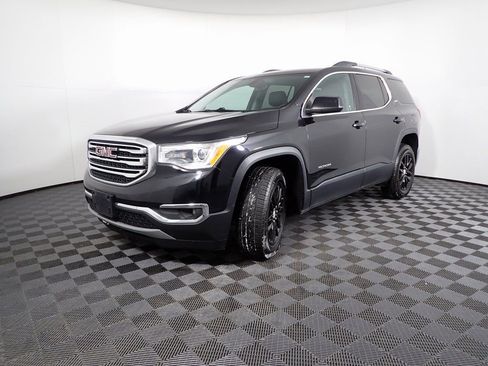 Used 2019 GMC Acadia SLT image 2