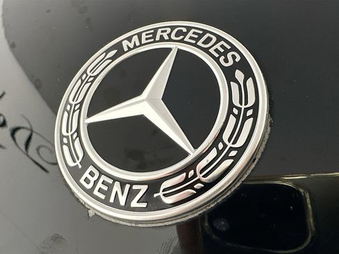 Used 2023 Mercedes-Benz GLS 63 AMG 4MATIC image 34