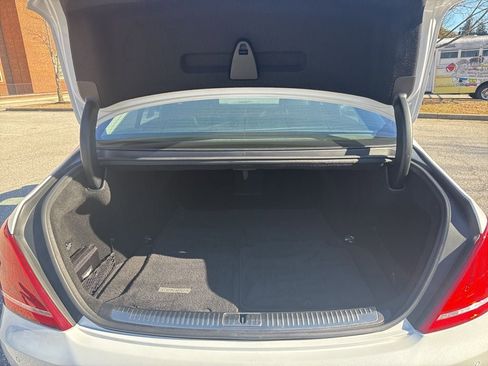 Used 2018 Genesis G90 3.3T Premium image 31