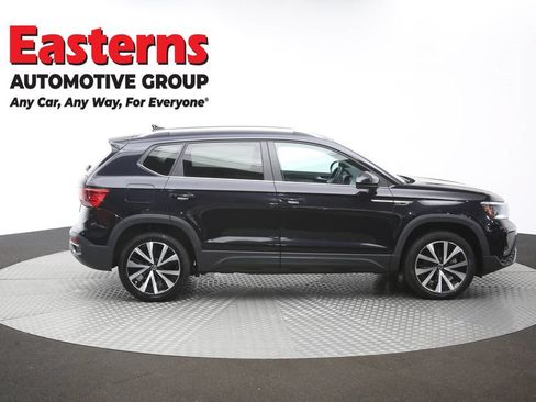 Used 2024 Volkswagen Taos SE FWD image 42