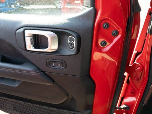 Certified 2023 Jeep Gladiator Overland image 25