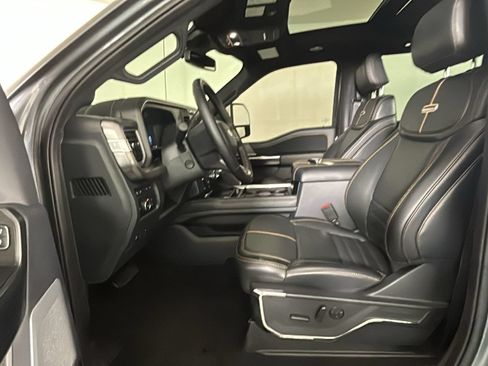 Used 2024 Ford F250 Platinum AWD/4WD image 14