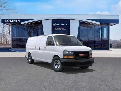 New 2026 GMC Savana 2500 Extended RWD image 2