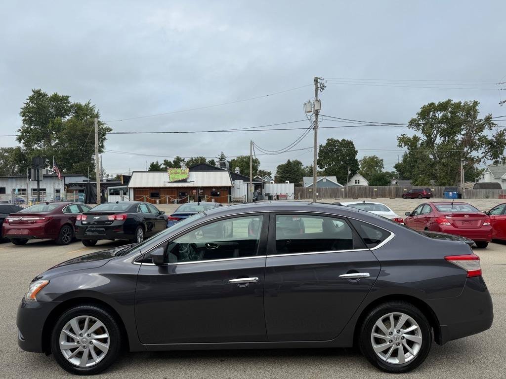 Used 2015 Nissan Sentra SV FWD image 2