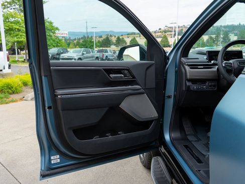 New 2025 GMC Sierra EV Denali image 17