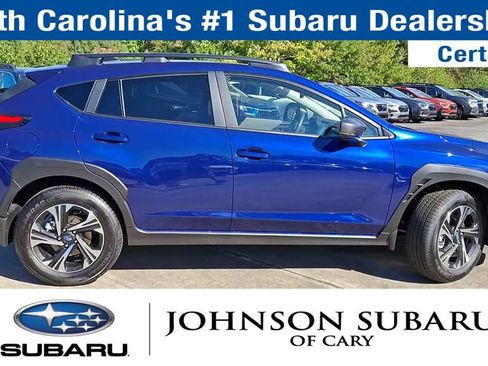 Used 2025 Subaru Crosstrek 2.0i Premium image 11
