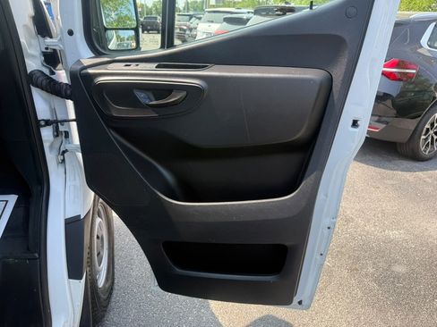 Used 2021 Mercedes-Benz Sprinter 2500 w/ Driver Convenience Package image 29