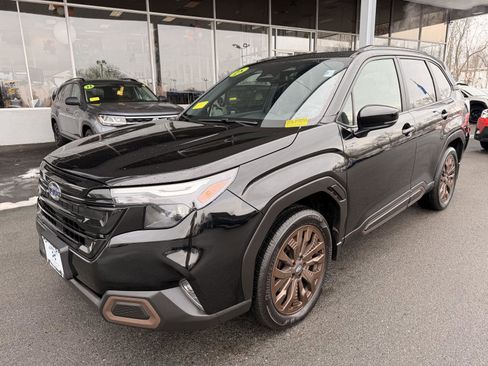 Used 2025 Subaru Forester Sport image 9