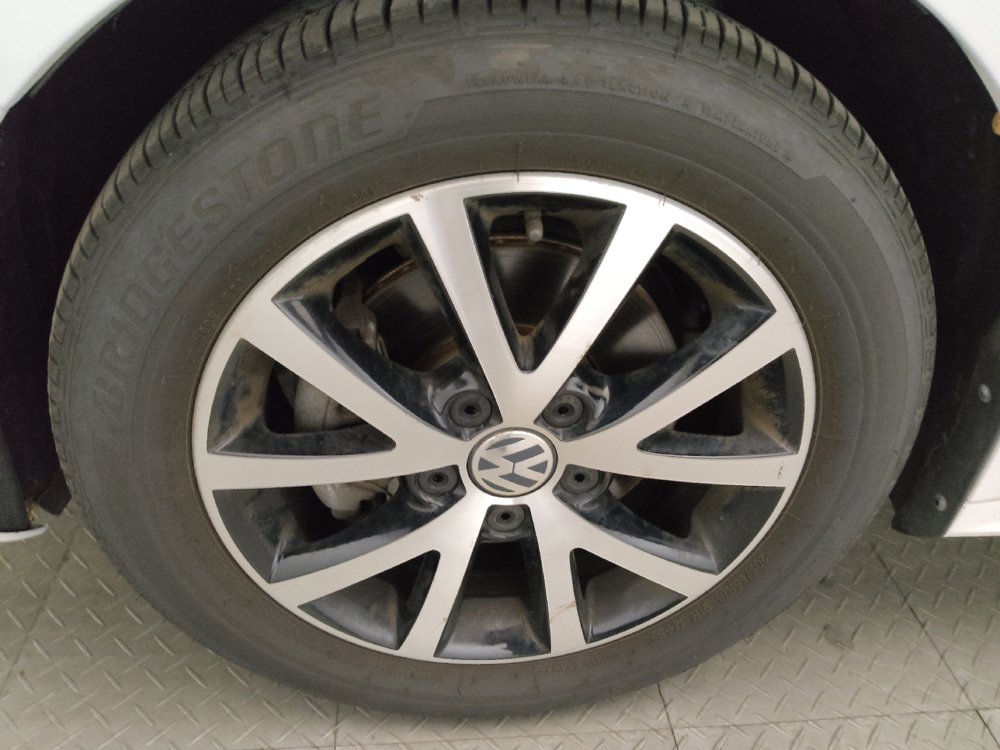 Used 2017 Volkswagen Jetta SE FWD image 31