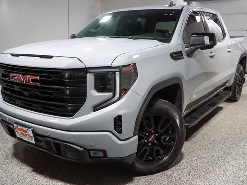 Used 2024 GMC Sierra 1500 Elevation w/ Elevation Premium Package AWD/4WD image 34