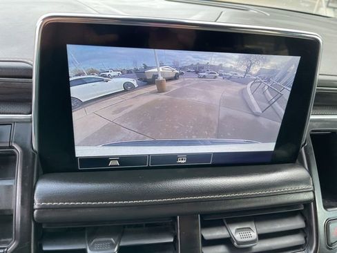 Used 2021 GMC Yukon XL SLT image 11