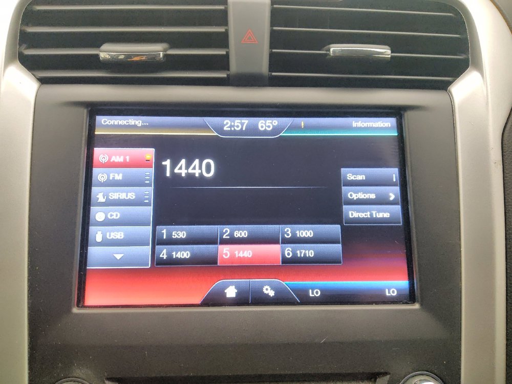 Used 2016 Ford Fusion SE AWD/4WD image 25