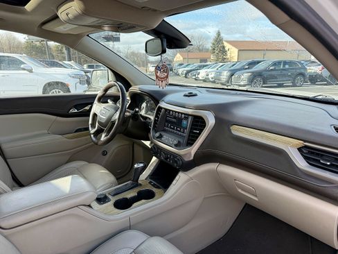 Used 2019 GMC Acadia Denali w/ Technology Package image 22