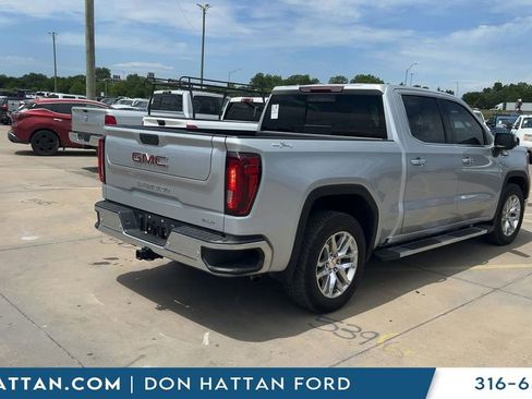 Used 2021 GMC Sierra 1500 SLT w/ SLT Convenience Package AWD/4WD image 3