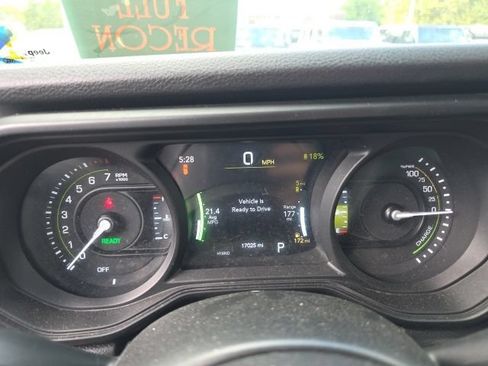 Used 2025 Jeep Wrangler Unlimited Sport S 4xe w/ Convenience Group AWD/4WD image 10