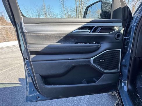 New 2026 Jeep Grand Wagoneer 4WD w/ Premium Group I image 27