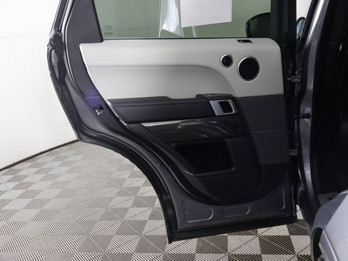 Used 2022 Land Rover Range Rover Sport SVR image 29