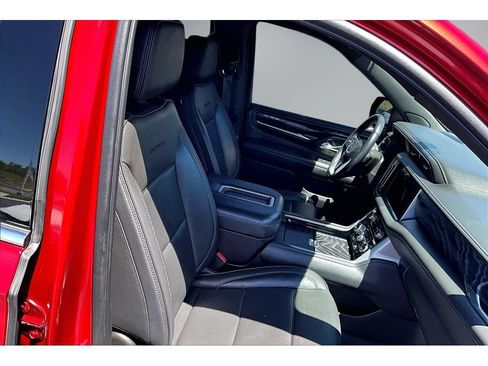 Used 2021 GMC Yukon Denali w/ Denali Ultimate Package AWD/4WD image 25