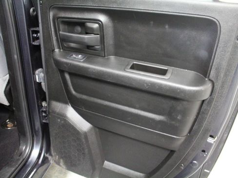 Used 2019 RAM 1500 Express w/ Express Value Package image 25