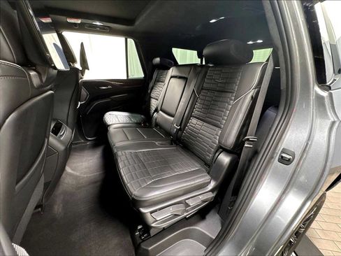 Used 2023 Cadillac Escalade Sport Platinum w/ LPO, ONYX Package AWD/4WD image 30