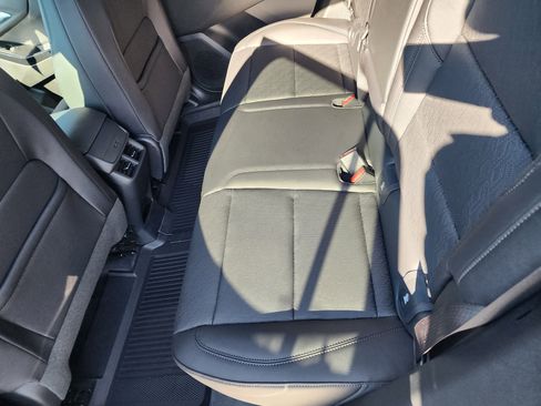 New 2026 Chevrolet Equinox LT w/ Convenience Package II image 14