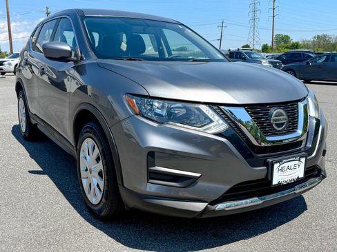 Used 2018 Nissan Rogue S AWD/4WD image 1