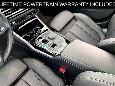 Used 2023 BMW i4 eDrive35 RWD image 17