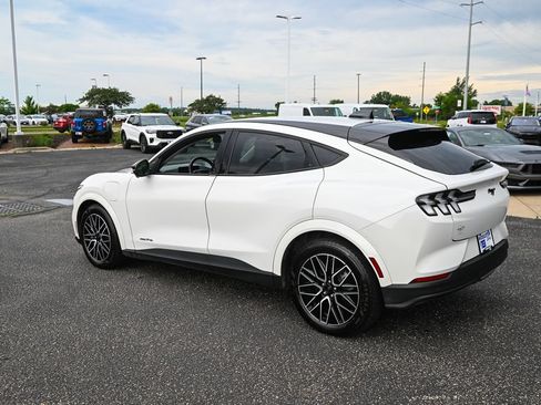 Used 2025 Ford Mustang Mach-E Premium AWD/4WD image 7