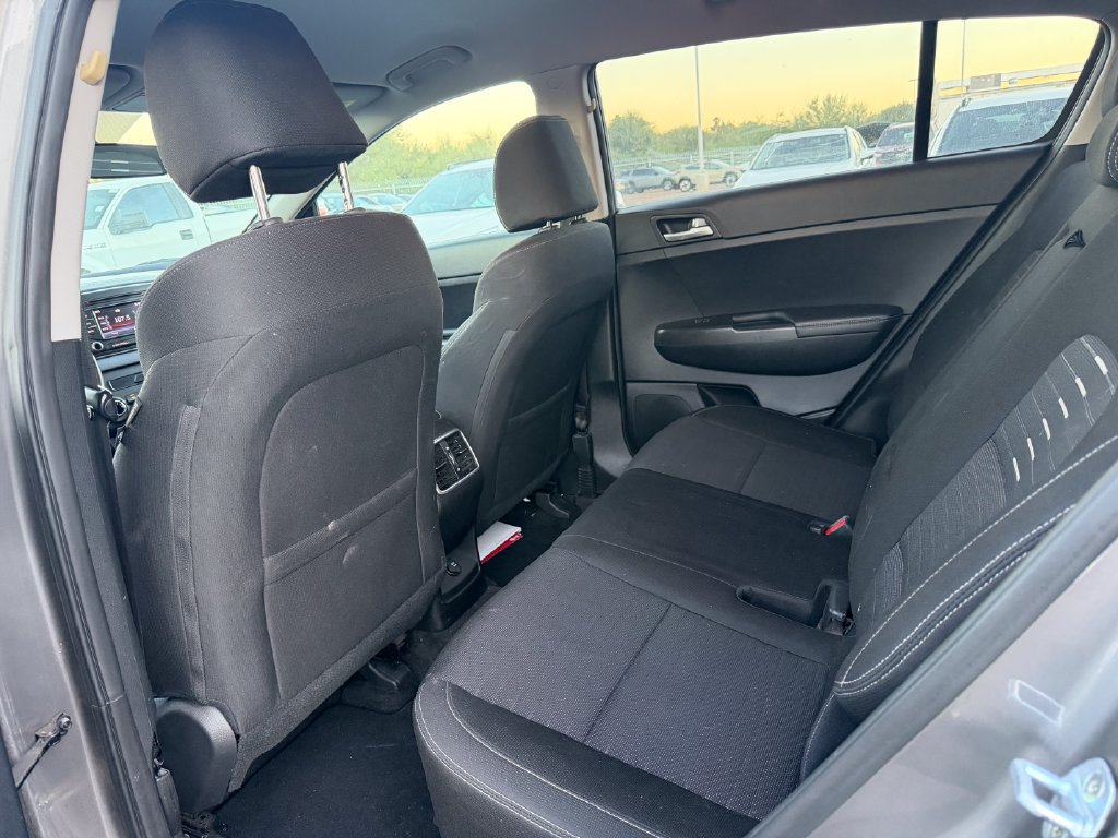 Used 2018 Kia Sportage LX FWD image 8