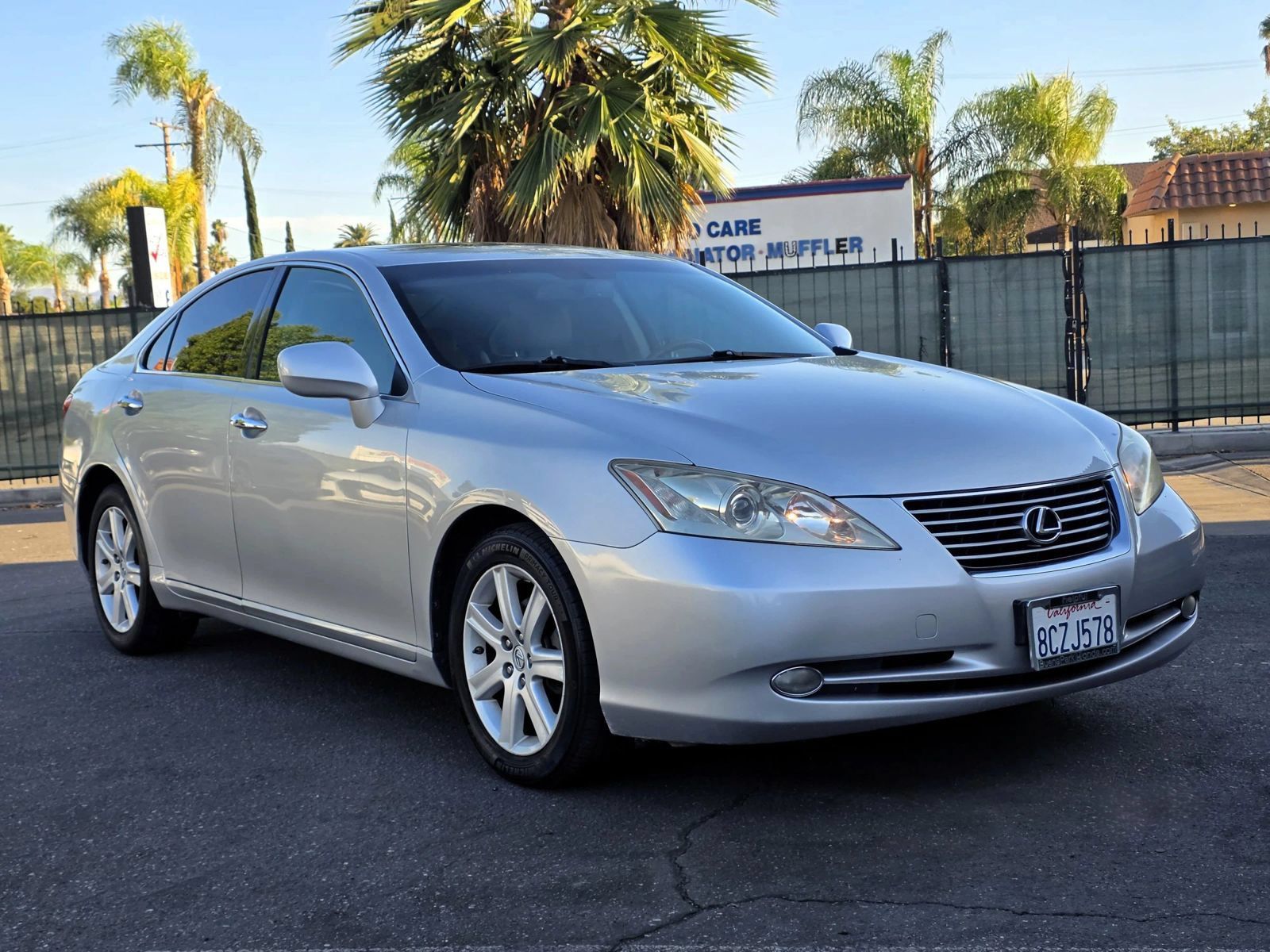 Used 2007 Lexus ES 350 w/ Premium Pkg FWD image 2