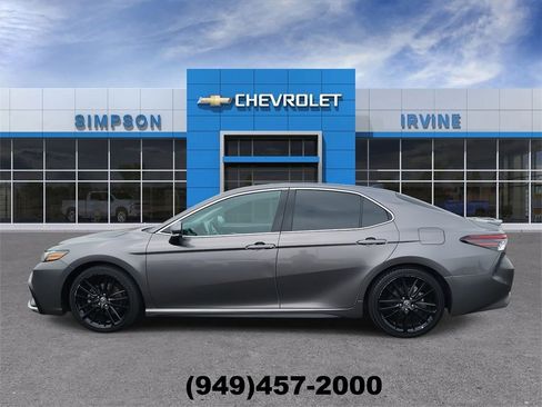 Used 2022 Toyota Camry XSE image 5