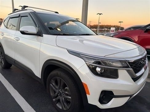 Used 2023 Kia Seltos S image 4