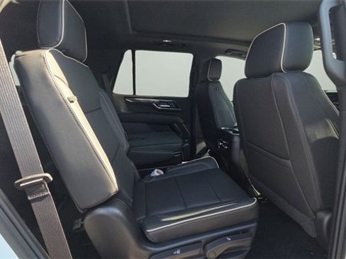 Used 2025 GMC Yukon Elevation w/ LPO, Floor Liner Package image 11