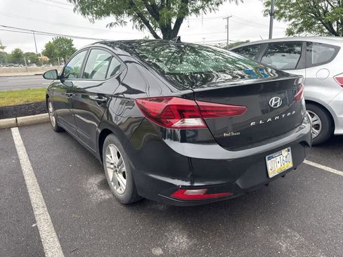 Used 2020 Hyundai Elantra SEL FWD image 2