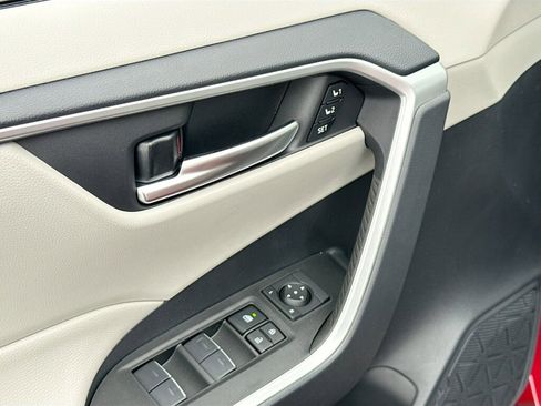 New 2025 Toyota RAV4 XLE Premium image 8