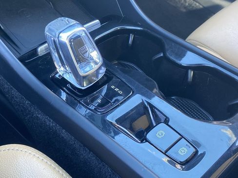 Used 2019 Volvo XC40 T4 Inscription FWD image 31