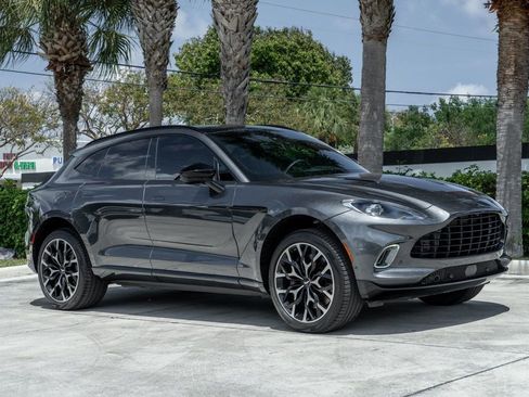 Used 2021 Aston Martin DBX AWD/4WD image 10