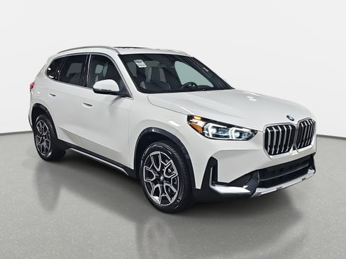 New 2026 BMW X1 xDrive28i w/ Technology Package image 3