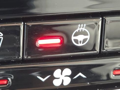 Used 2023 Jeep Grand Cherokee L Overland w/ Advanced Protech Group III image 21